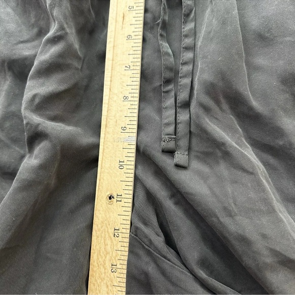 Everlane The Vacation Short Pull-On 100% Lyocell Shorts Black Women Medium NWT - Picture 7 of 8